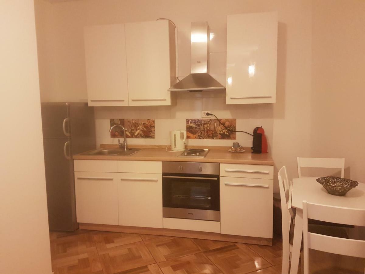 Studio Apartman Via Шибеник Экстерьер фото